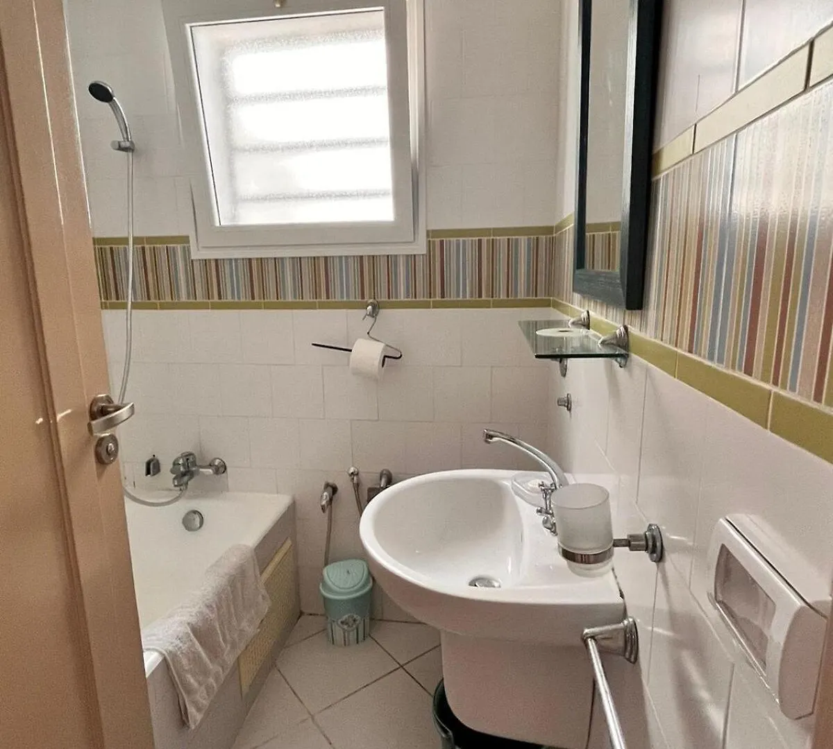 Cozy & Top Apartment, Wi-Fi, Private Garden, Sea Side Harqalah Apartment